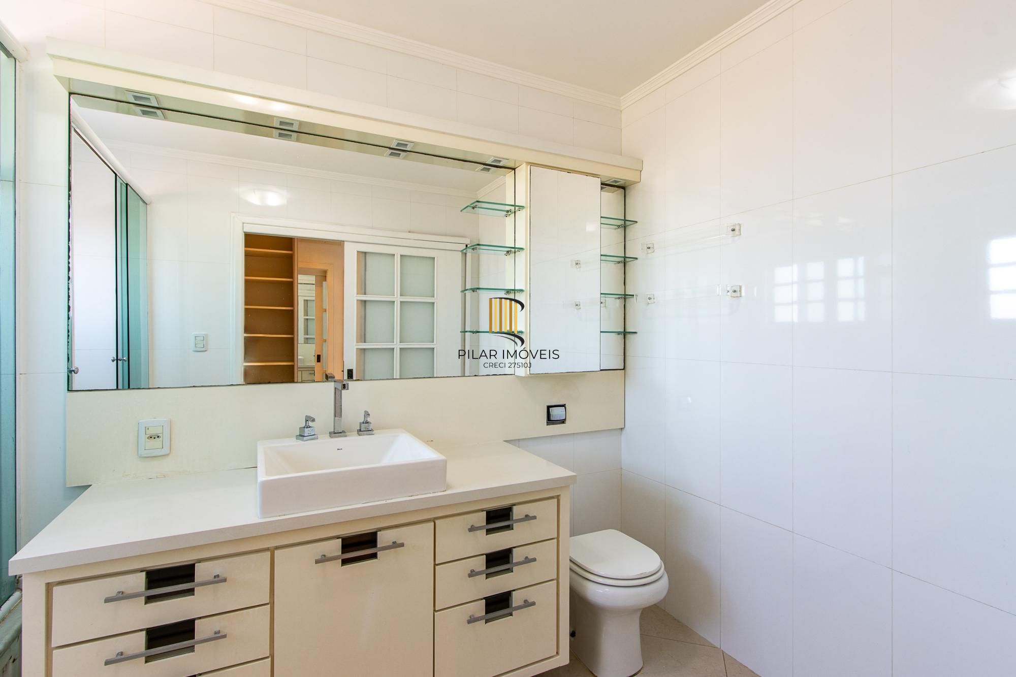 Casa com 4 dormitórios no Espírito santo