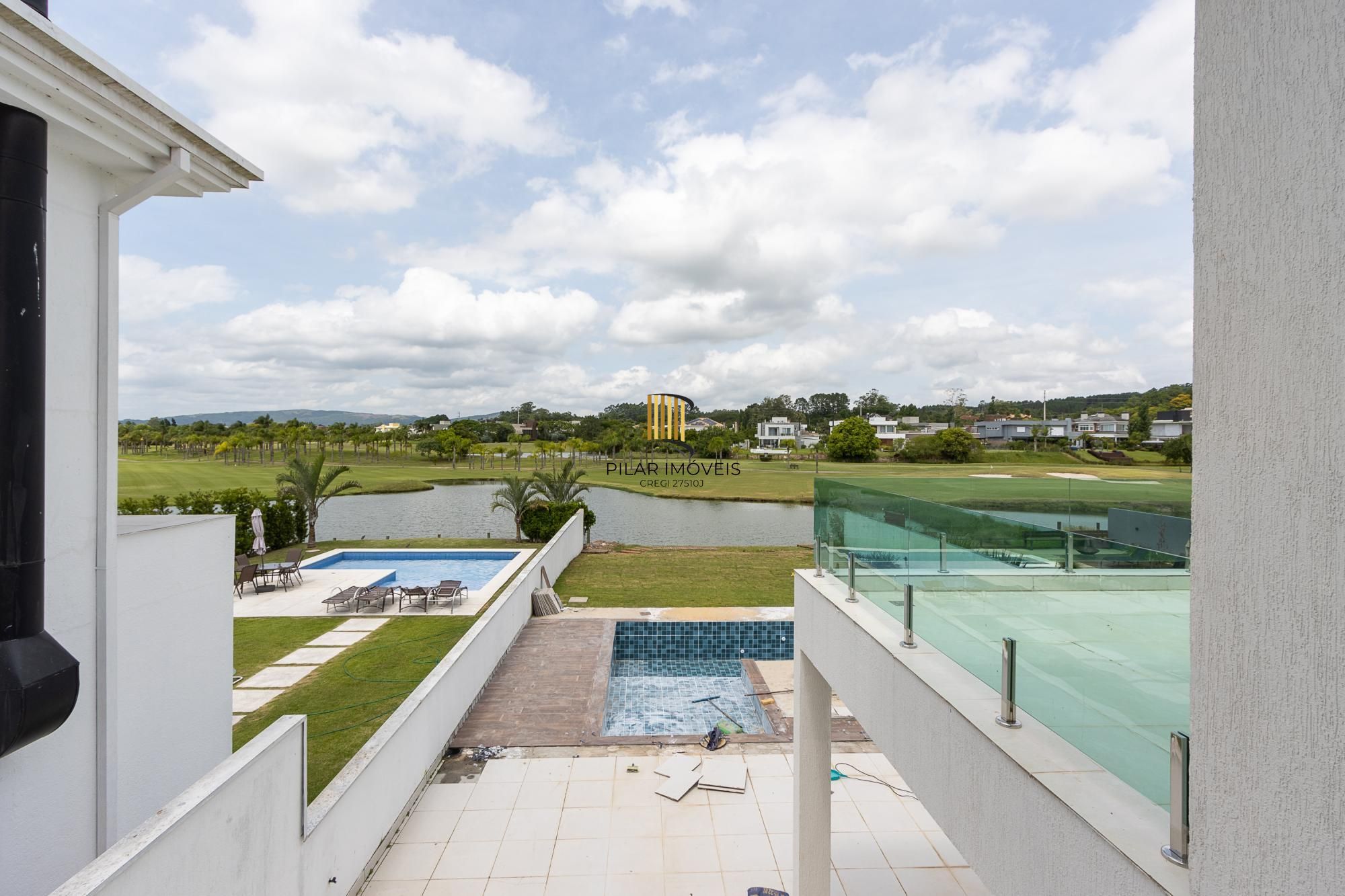 Excelente Casa à Venda no Condomínio Terra Ville