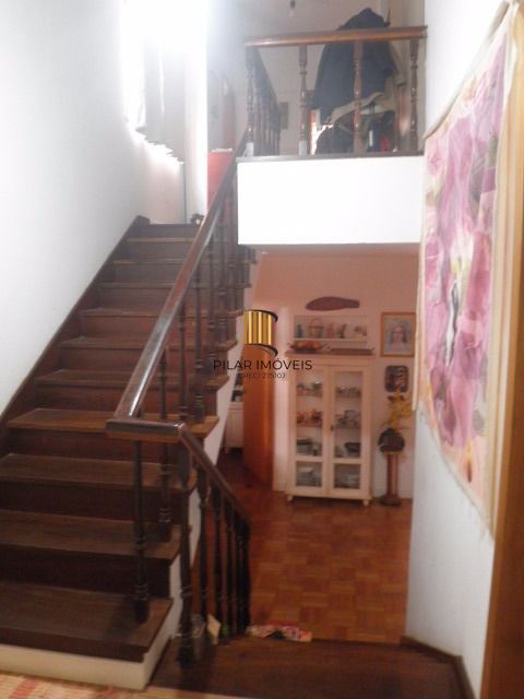 Casa para Venda - 330m², 4 dormitórios, Menino Deus