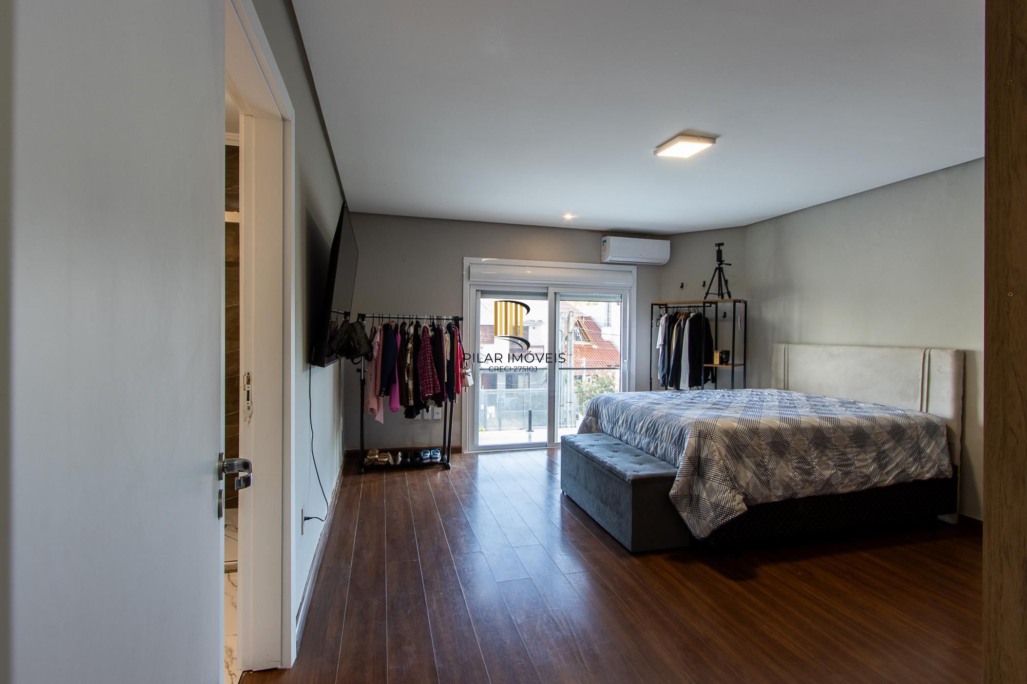 Casa Condominio 2 Dormitório(s) Bairro Hípica