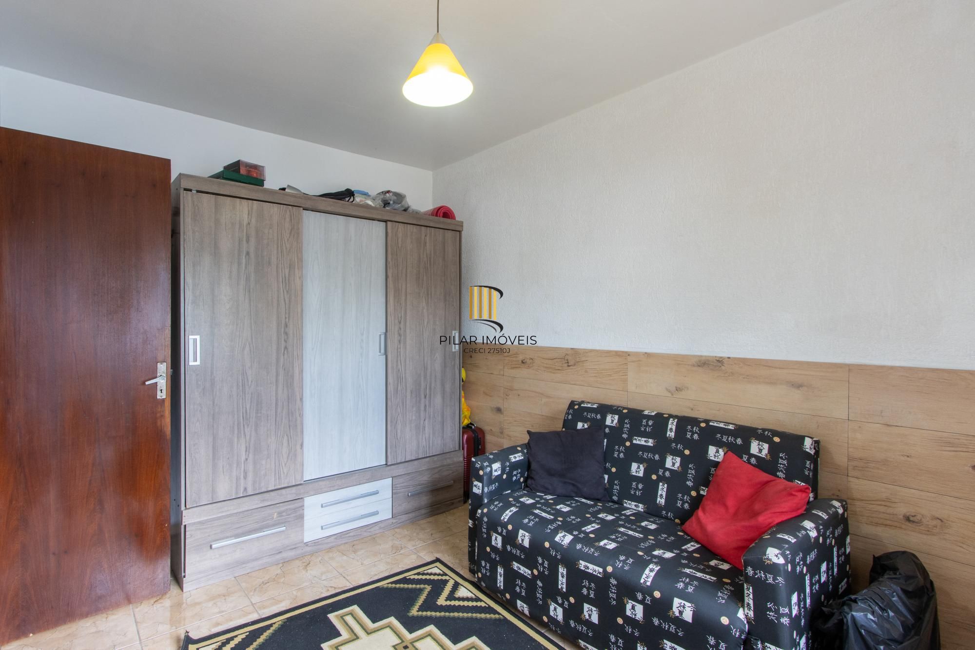 Casa em Vila Nova, Porto Alegre! Com 160m² de área privativa e um total de 899m²