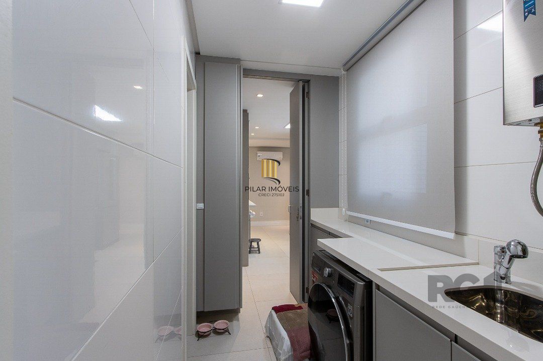 Apartamento para Venda - 457.17m², 3 dormitórios, sendo 1 suites, 4 vagas - Tristeza