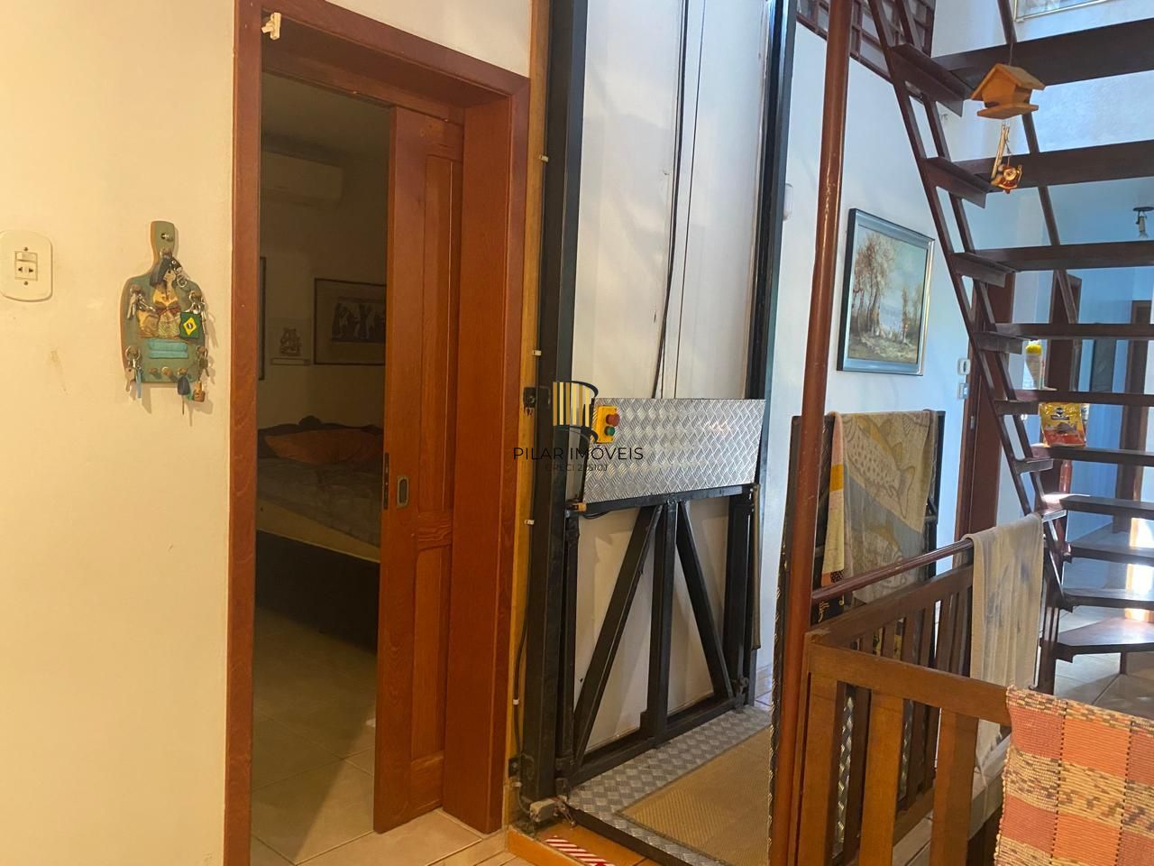 Casa 3 dormitórios no bairro Vila Nova