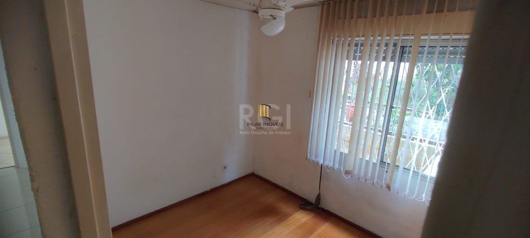 Apartamento com 3 dormitórios, 1 banheiro social e 1 vaga/box