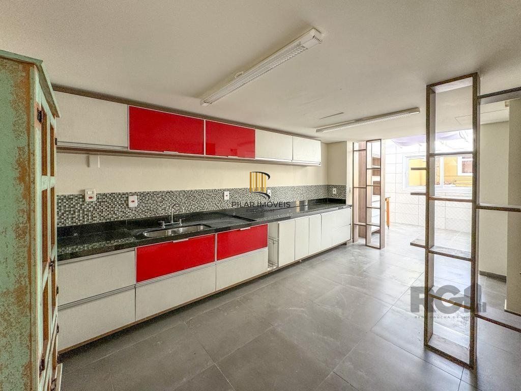 Casa Condominio para Venda - 297.63m², 3 dormitórios, sendo 1 suites, 2 vagas - Espirito Santo