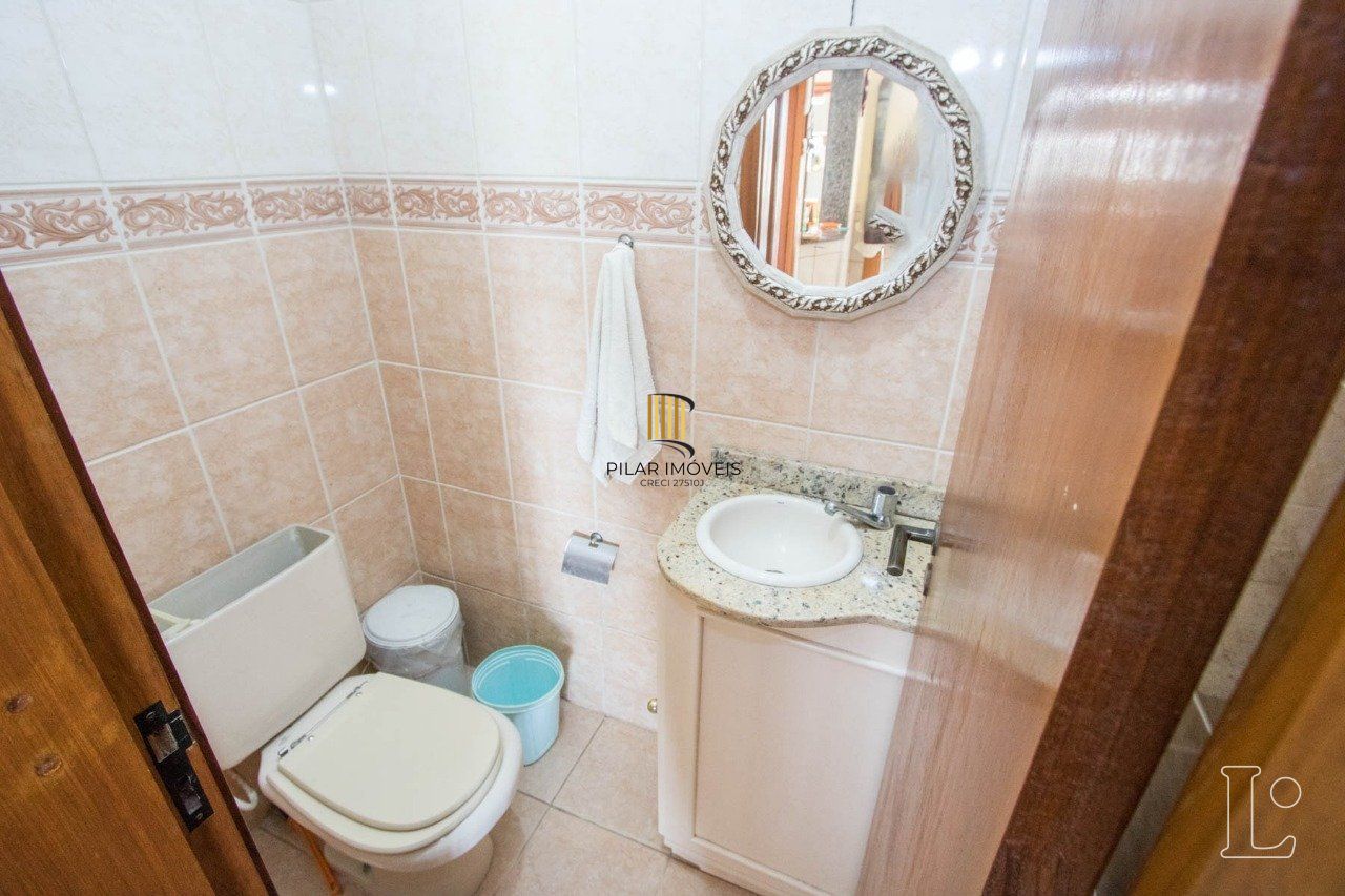 Casa para Venda com 3 dormitórios, sendo 1 suites, e 3 vagas no bairro Imperial Parque