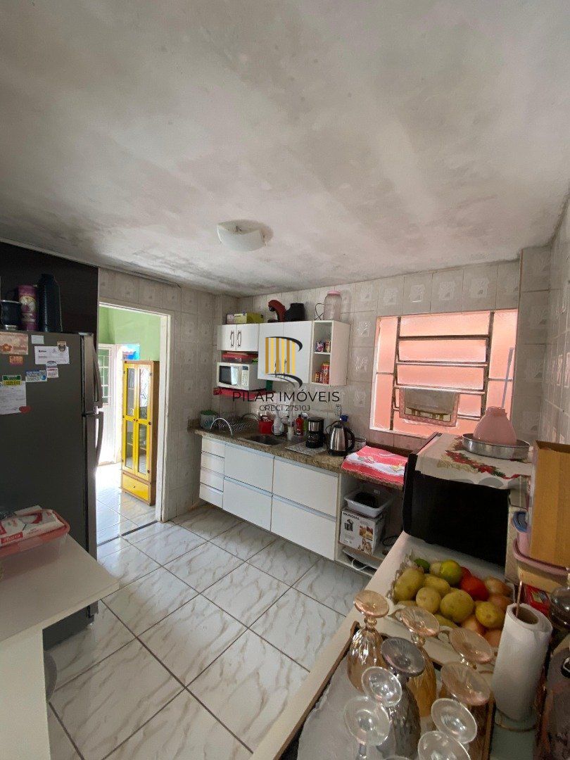 Casa 2 dormitórios no bairro Campo Novo