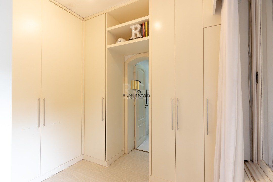 Casa para Venda - 800m², 3 dormitórios, sendo 3 suites, 4 vagas - Vila Assunção