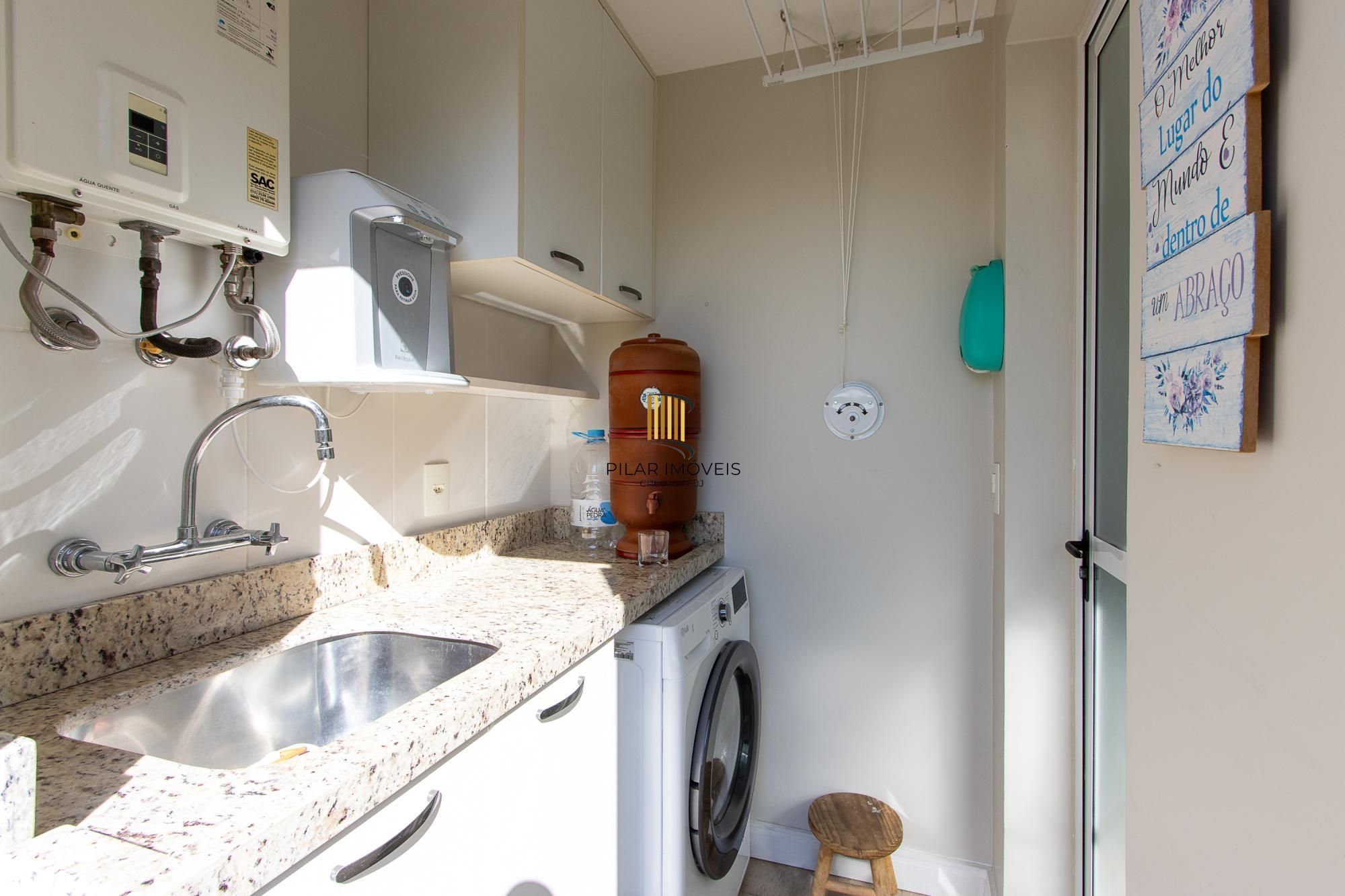 Casa condomínio | 3 dormitórios | 1 Suíte | 240,82 Privativos | 2 Vagas | Bairro Teresópolis