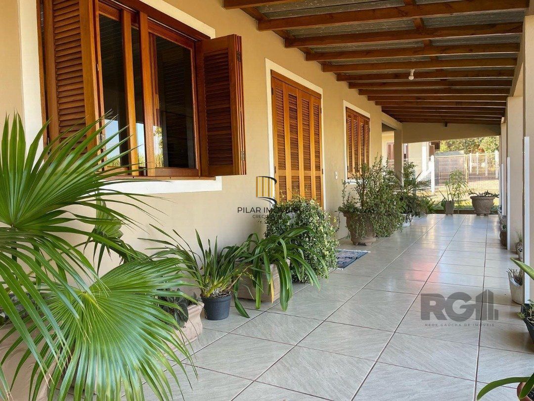 Casa 4 dormitórios no bairro Águas Claras