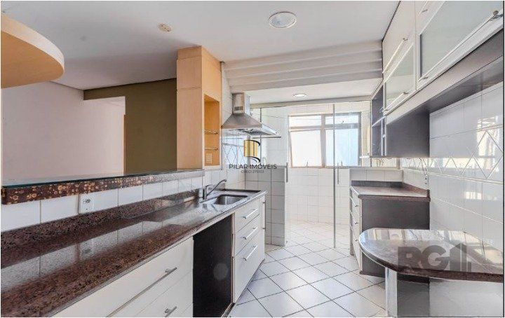 Apartamento 3 dormitórios no bairro Tristeza