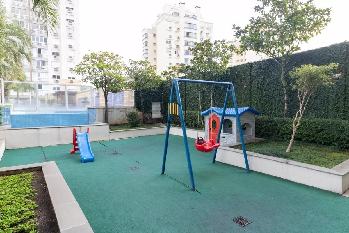 Apartamento à venda com 70m², 2 quartos e 1 vaga no bairro Jardim Botânico