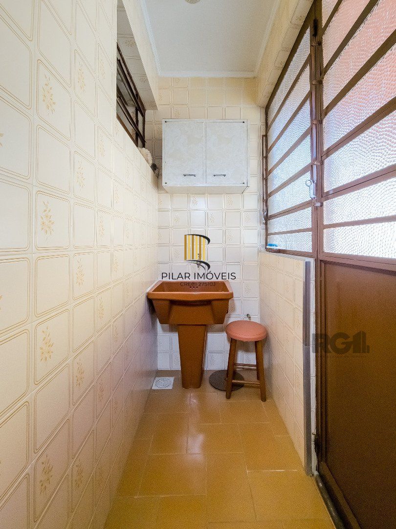 Casa 4 dormitórios no bairro Tristeza