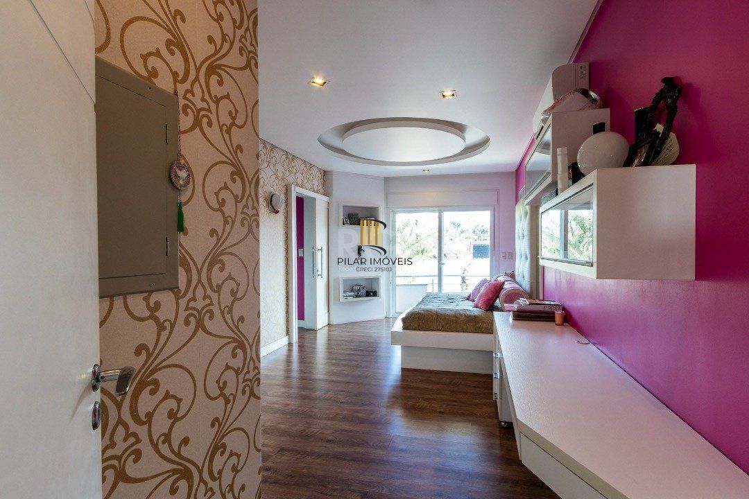 Casa para Venda - 463m², 4 dormitórios, sendo 4 suites, 4 vagas - Ipanema
