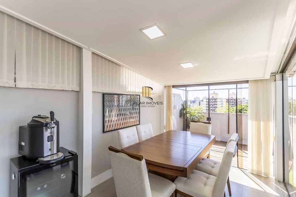 Cobertura semi mobiliada!