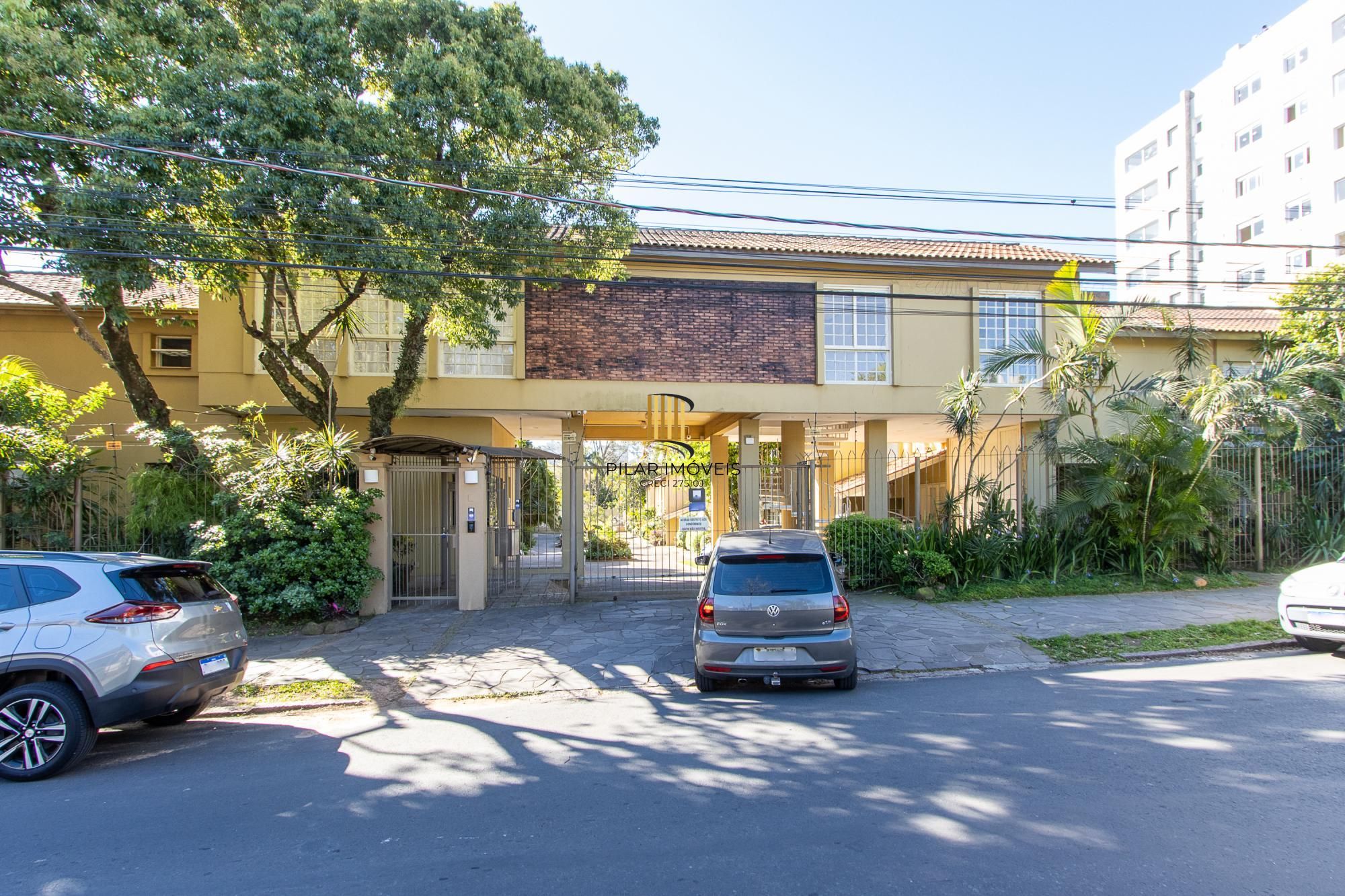 Casa condomínio, no bairro Tristeza, 175,17m² área privativa,03 dormitórios 01 suíte e 02 vagas!