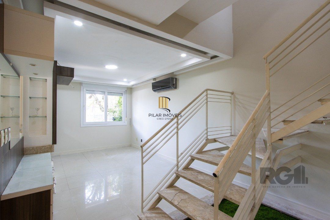 Casa Condominio para Venda - 132.48m², 3 dormitórios, sendo 1 suites, 2 vagas - Nonoai