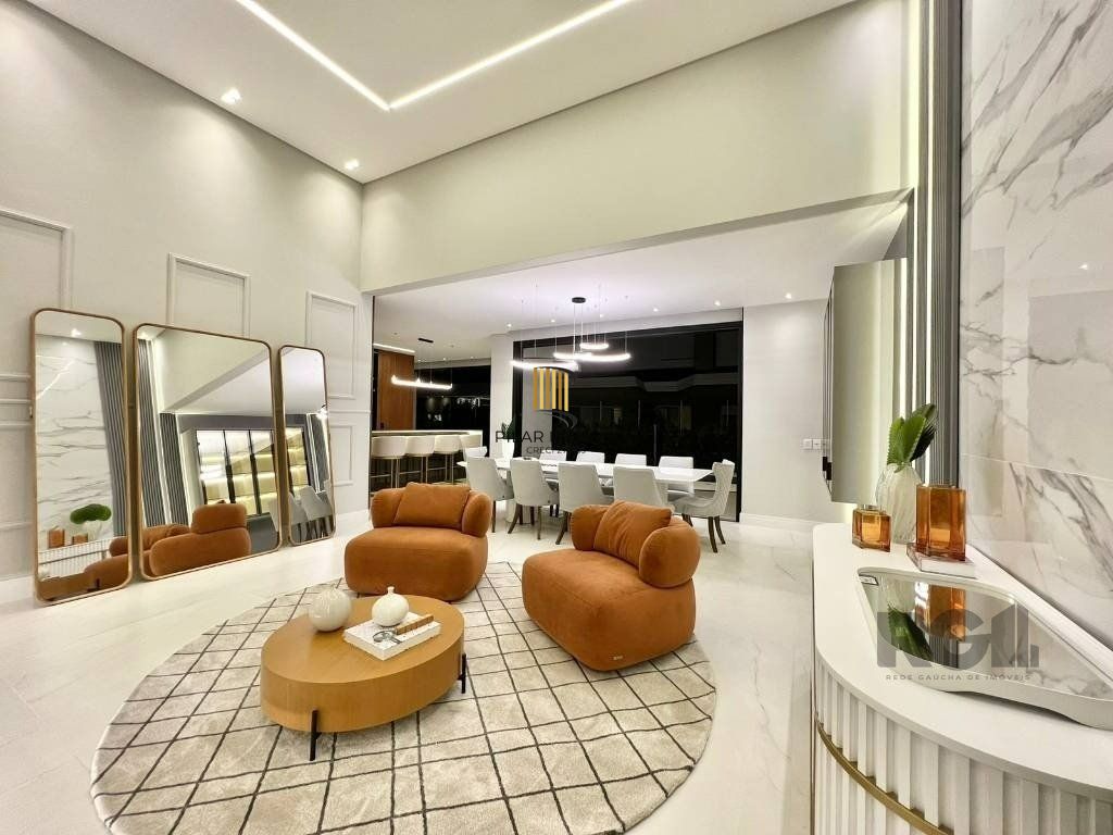 Casa térrea no Condomínio Velas da Marina com 4 suítes, piscina e 243m² privativos