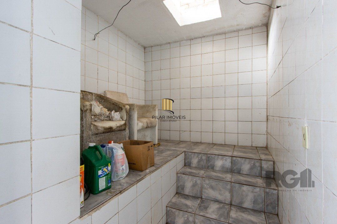 Casa 3 dormitórios no bairro Nonoai