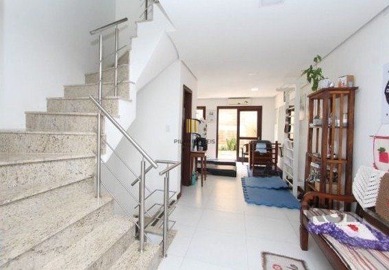 Casa para Venda - 180m², 3 dormitórios, sendo 3 suites, 3 vagas - Hípica