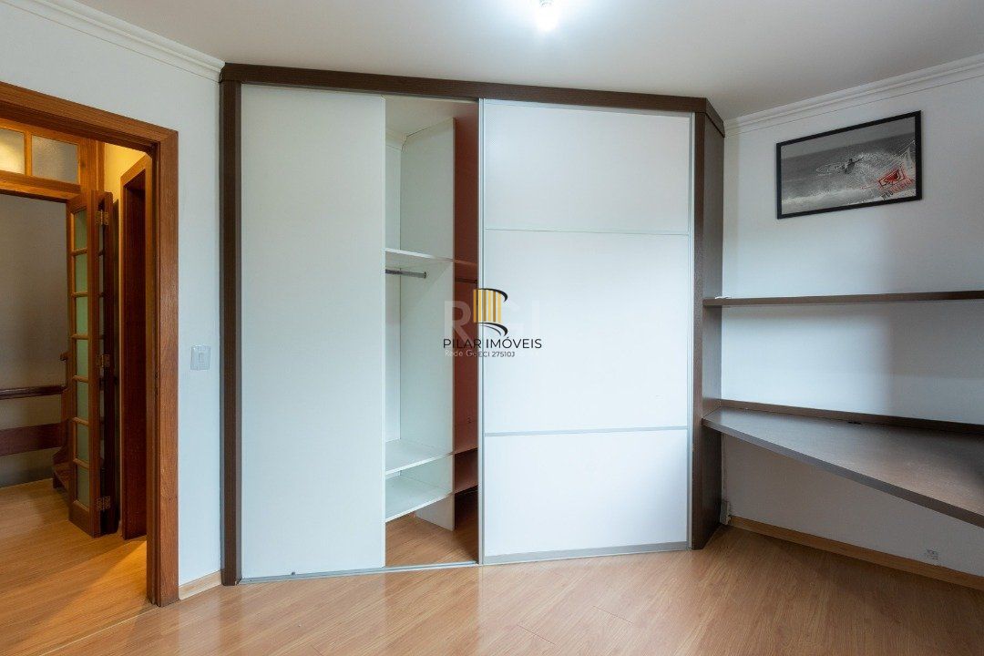 Casa Condominio para Venda - 215.81m², 4 dormitórios, sendo 1 suites, 2 vagas - Tristeza