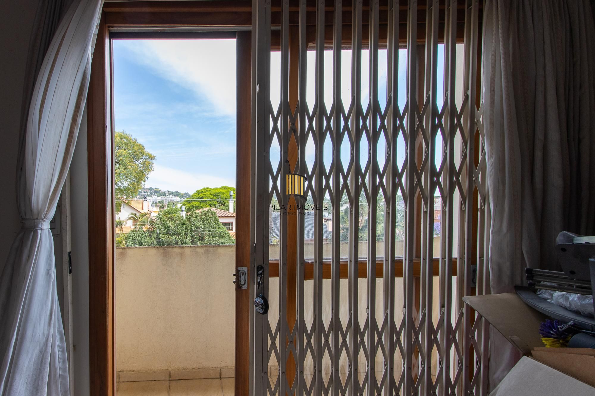 Casa de Condomínio 3 dormitórios no bairro Tristeza