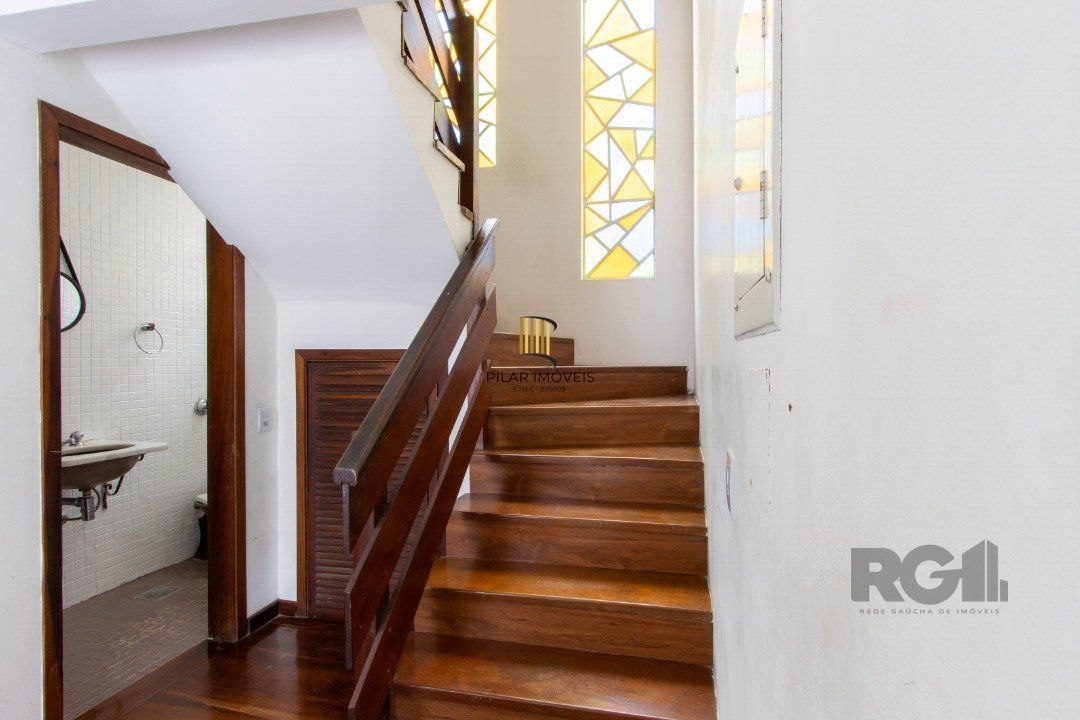 Casa ampla à venda em Santa Tereza - Porto Alegre