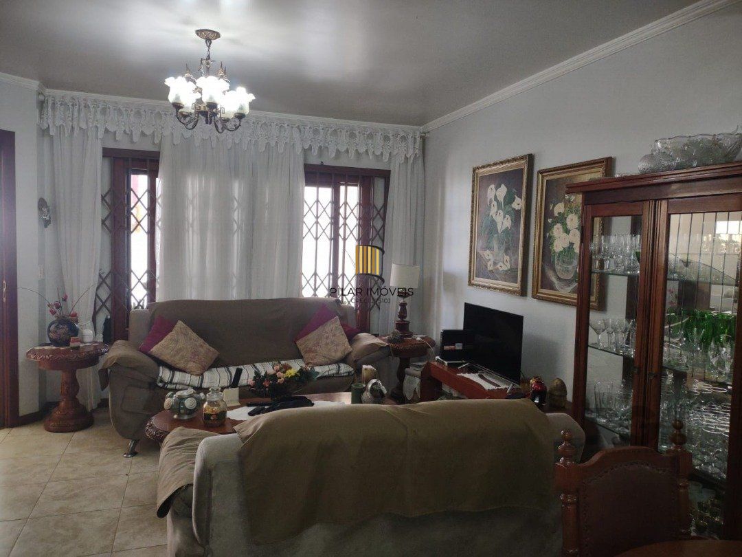 Casa de Condomínio 4 dormitórios no bairro Medianeira