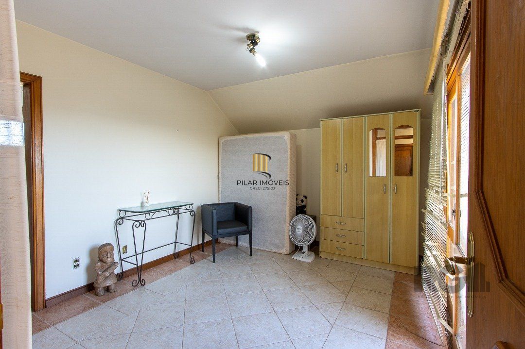 Casa para Venda - 450m², 4 dormitórios, sendo 4 suites, 5 vagas - Vila Assunção