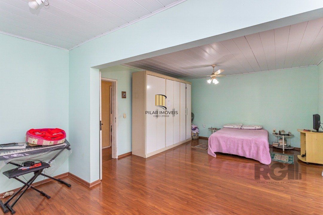Casa com 3 Quartos à Venda, 293 m² por R$ 650.000