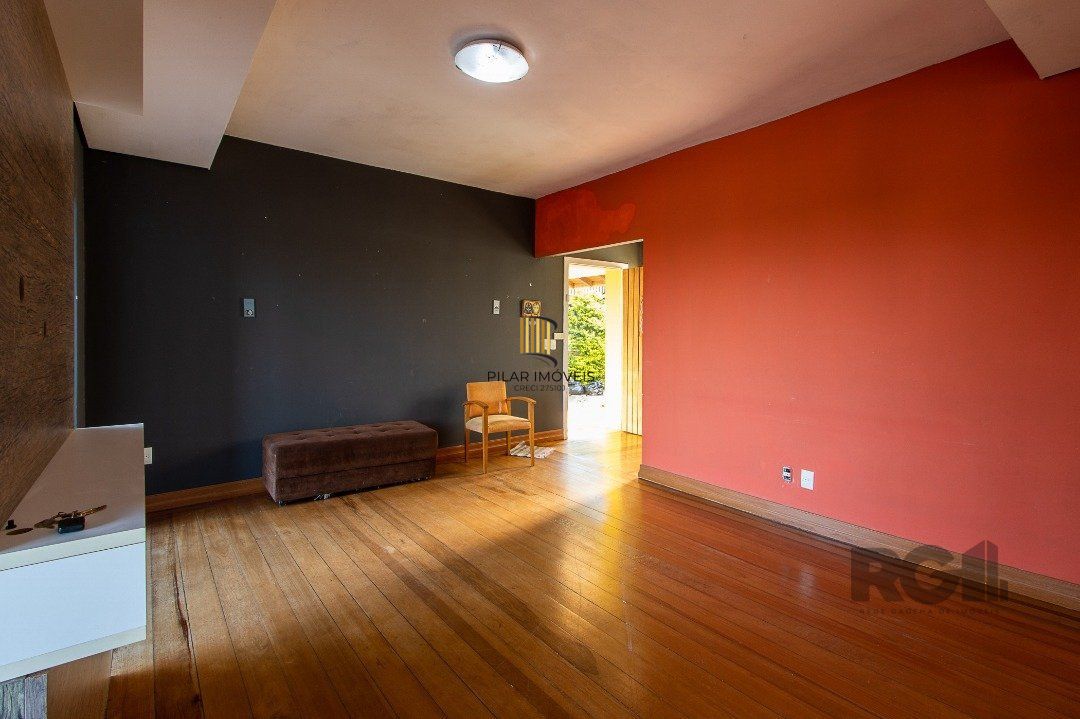 Casa para Venda - 380m², 4 dormitórios, sendo 1 suites, 4 vagas - Vila Assunção