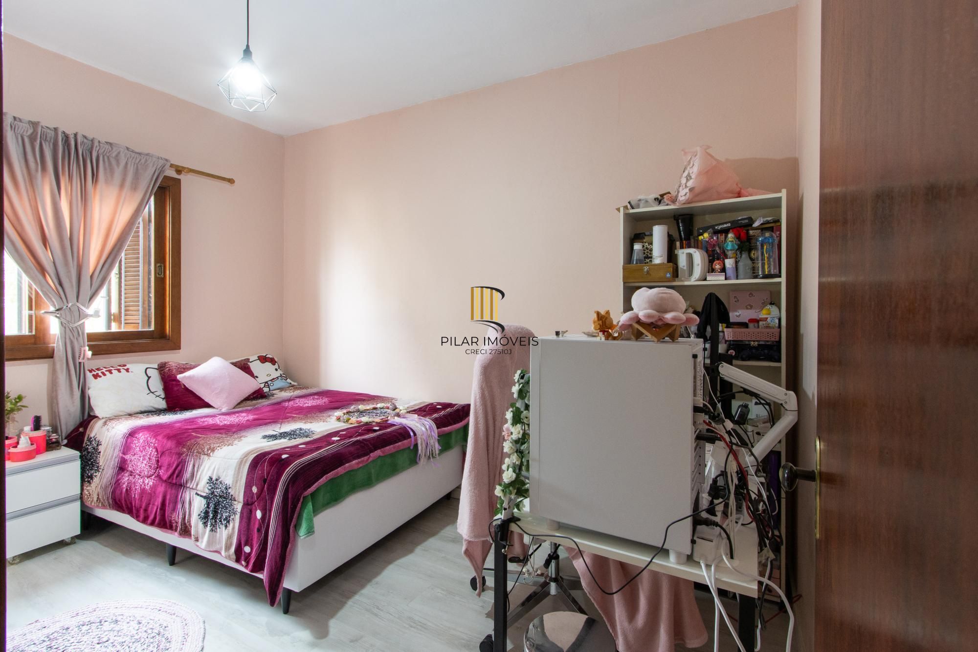 Casa 3 dormitórios no bairro Vila Nova