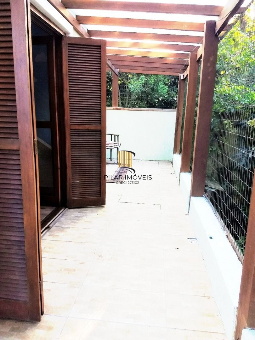 Casa para Venda - 200m², 4 dormitórios, sendo 1 suites, 4 vagas - Ipanema