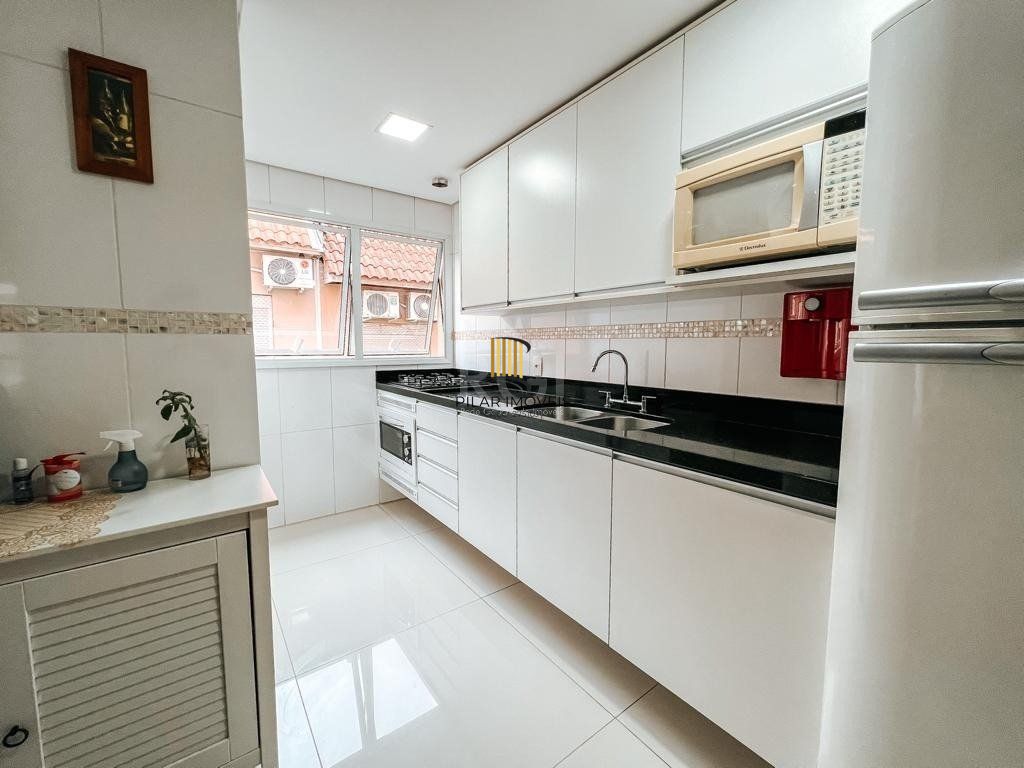 Casa de Condomínio 3 dormitórios no bairro Pedra Redonda