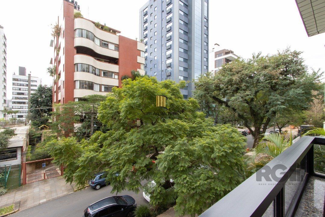 Apartamento 4 dormitórios no bairro Petrópolis