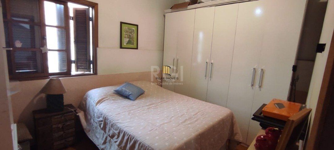 Casa para Venda - 250m², 3 dormitórios, sendo 1 suites, 2 vagas - Ipanema