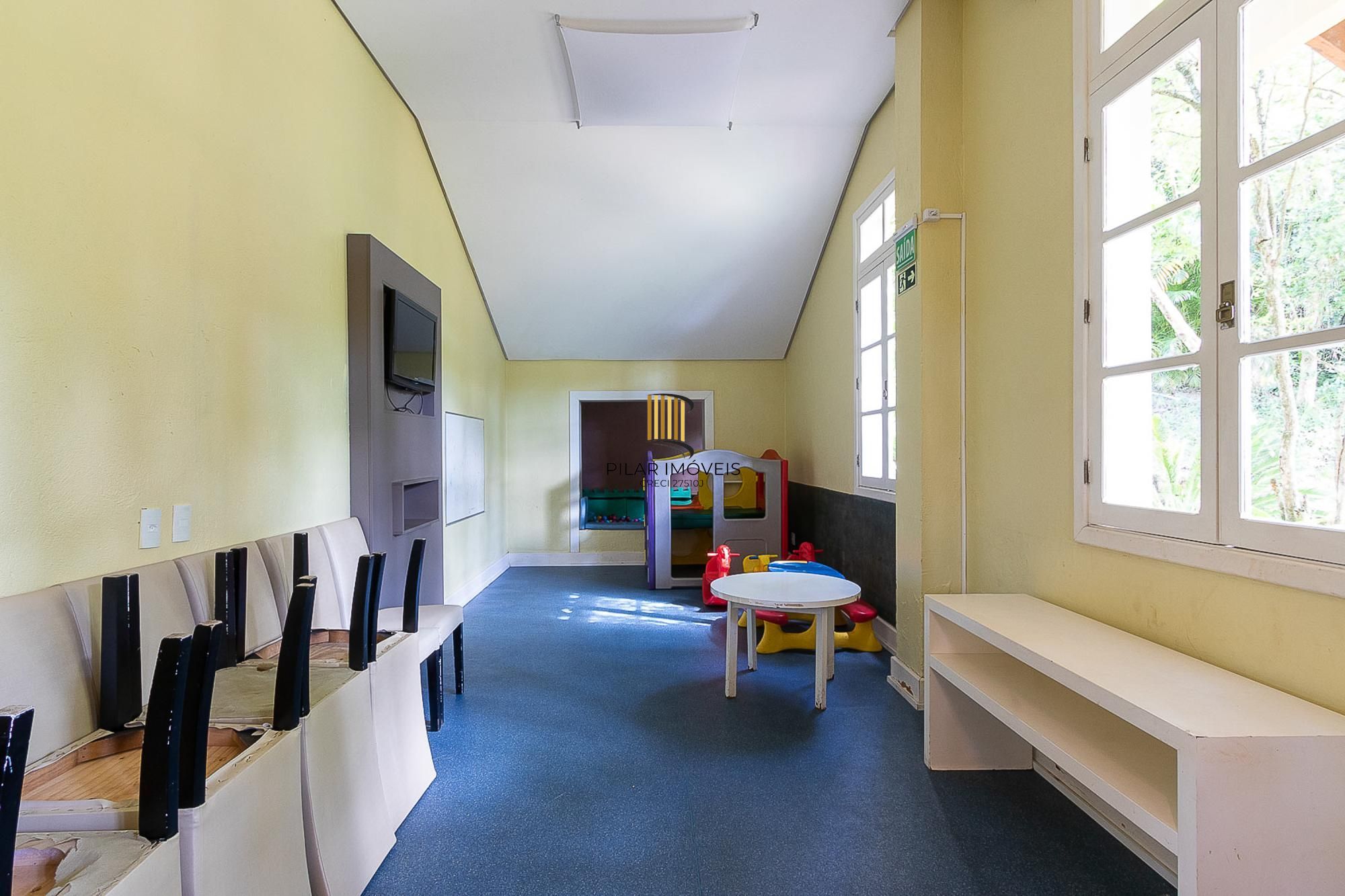 Casa condomínio | 3 dormitórios | 1 Suíte | 240,82 Privativos | 2 Vagas | Bairro Teresópolis