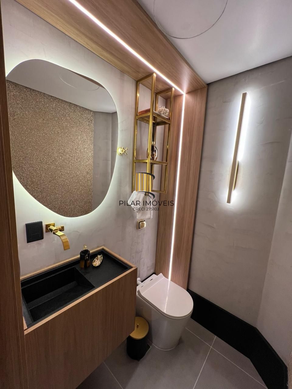 Casa em condomínio fechado para venda no bairro Jardim Isabel, com aproximadamente 204m² de área privativa,.