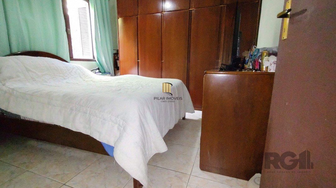 Sobrado, 5 quartos, 2 suites, pátio, 3 vagas - Bairro Vila Nova