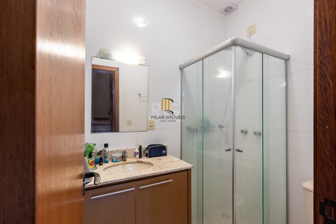 Casa para Venda - 195.96m², 3 dormitórios, sendo 1 suites, 2 vagas - Espirito Santo