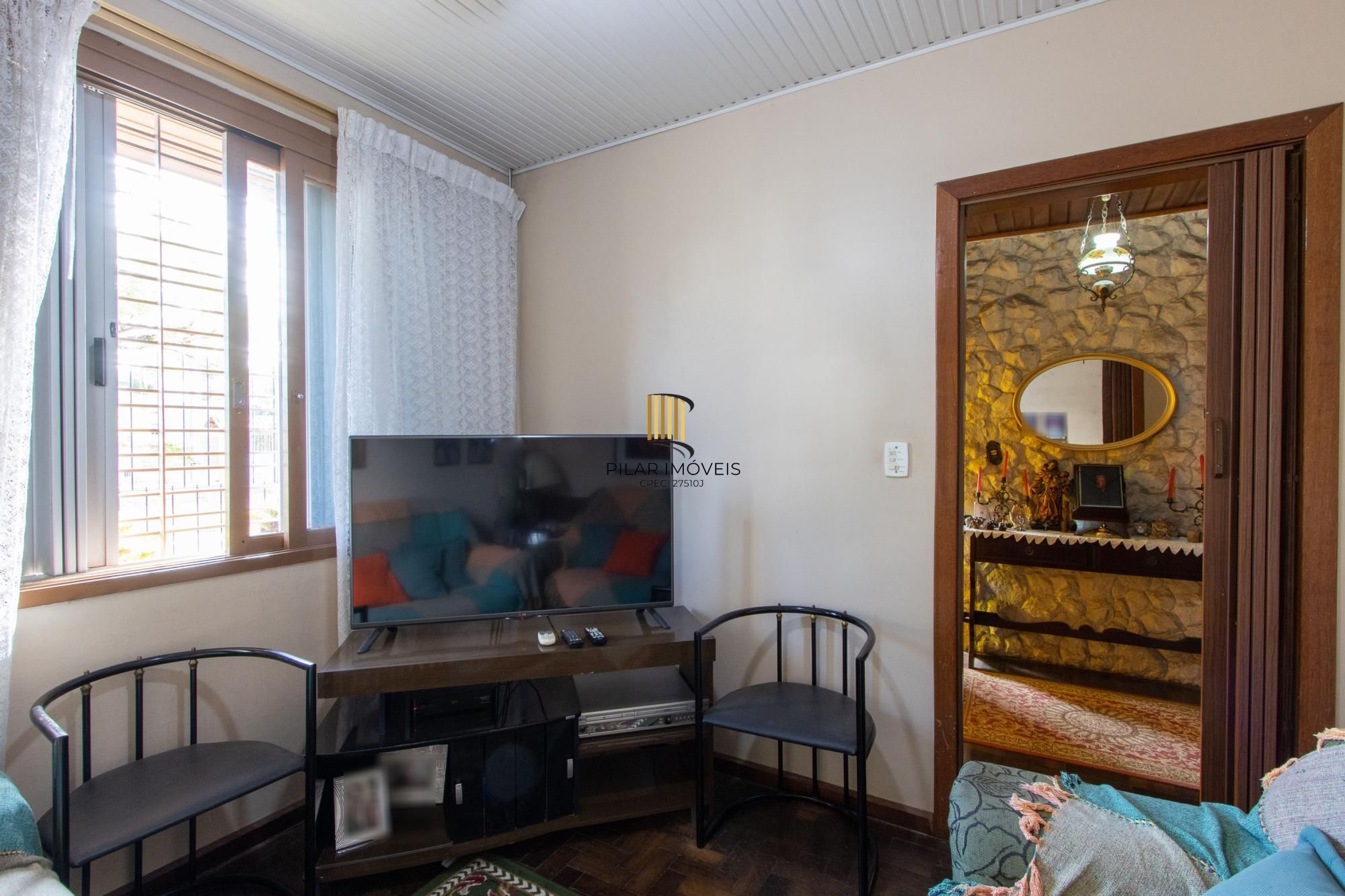 Casa para Venda - 180m², 3 dormitórios, sendo 1 suites, 2 vagas - Ipanema