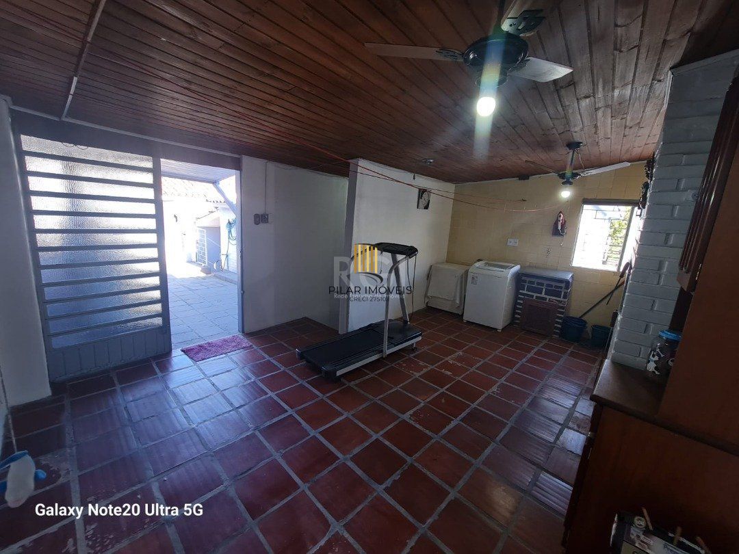 Casa 3 dormitórios no bairro Nonoai