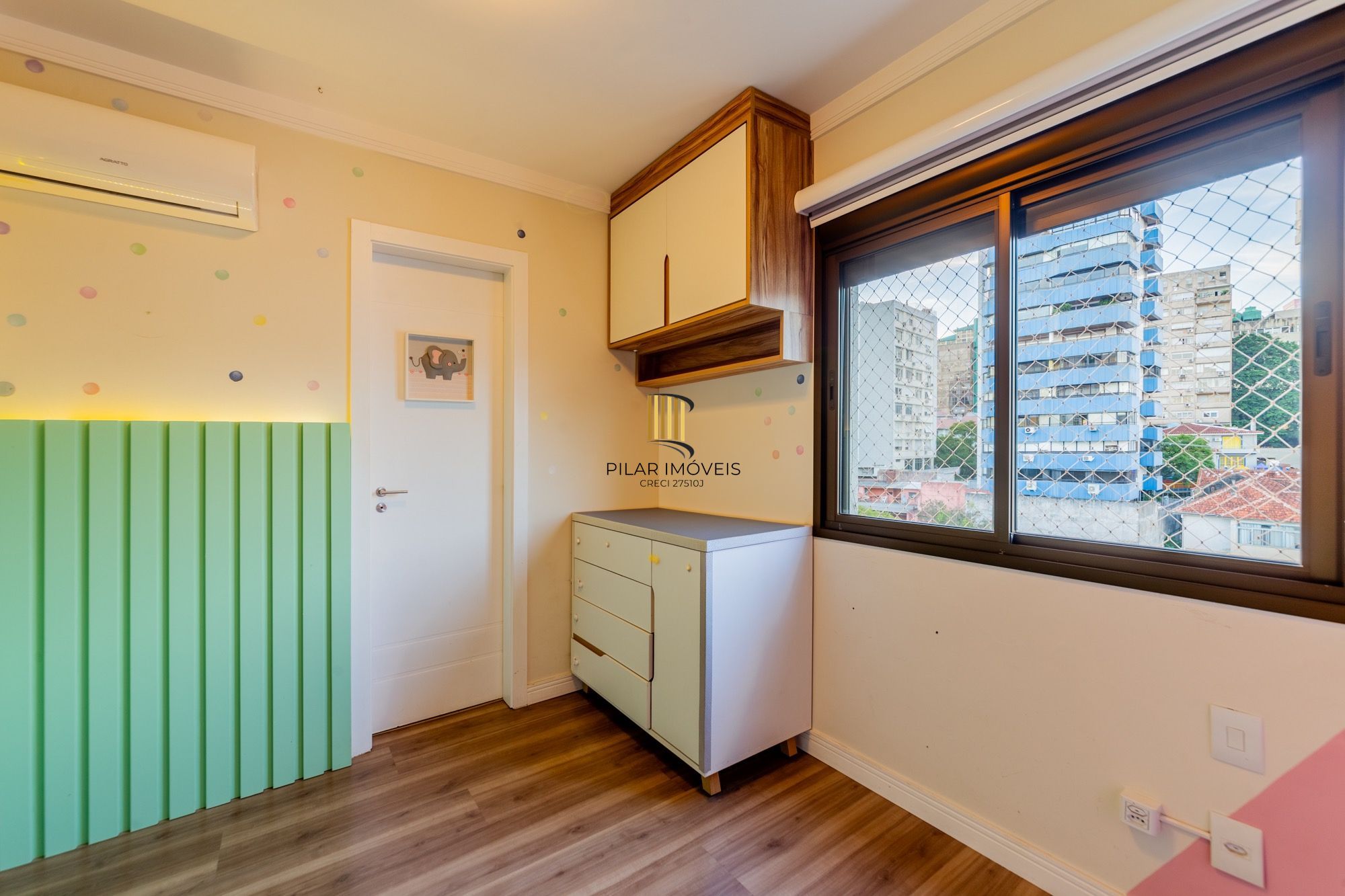 Apartamento com 2 suites, lavabo e 2 vagas de garagem no Bairro Rio Branco