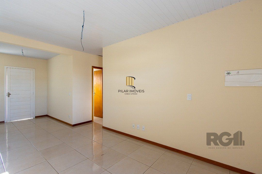 Casa 2 dormitórios no bairro Restinga