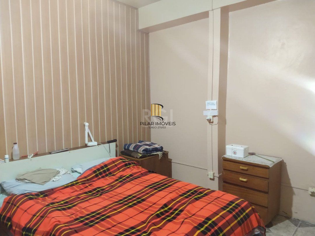Casa para Venda - 322.4m², 2 dormitórios, 7 vagas - Cristal