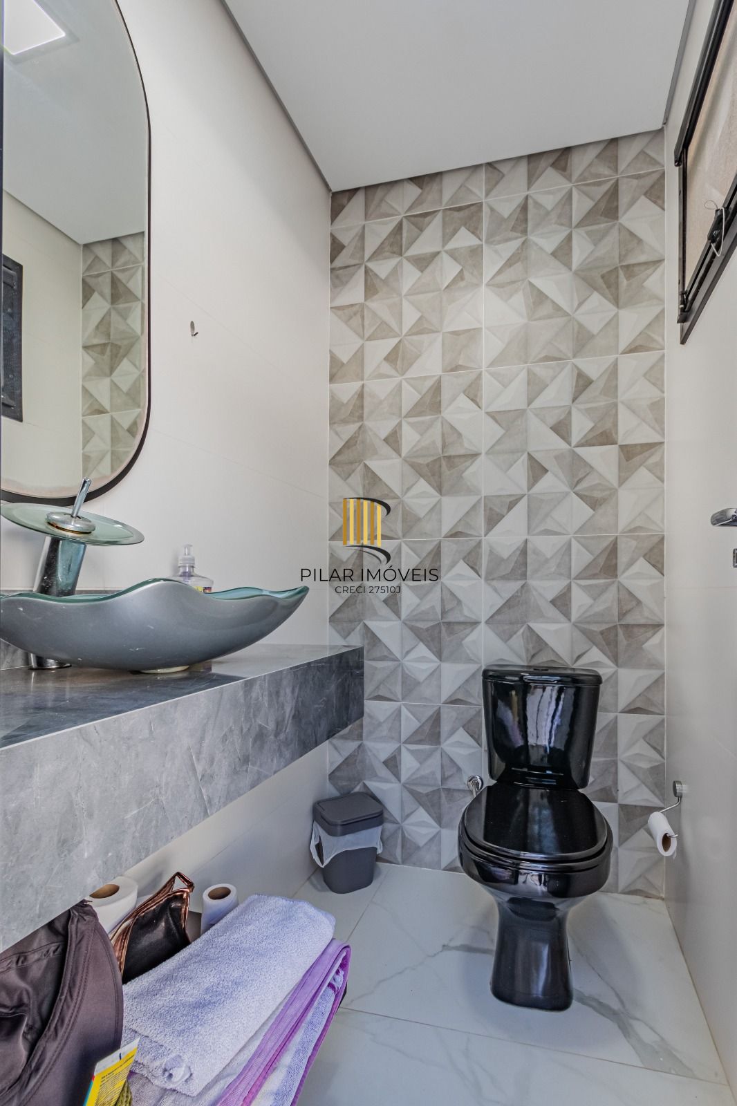 Casa de Condomínio 4 dormitórios no bairro São Vicente