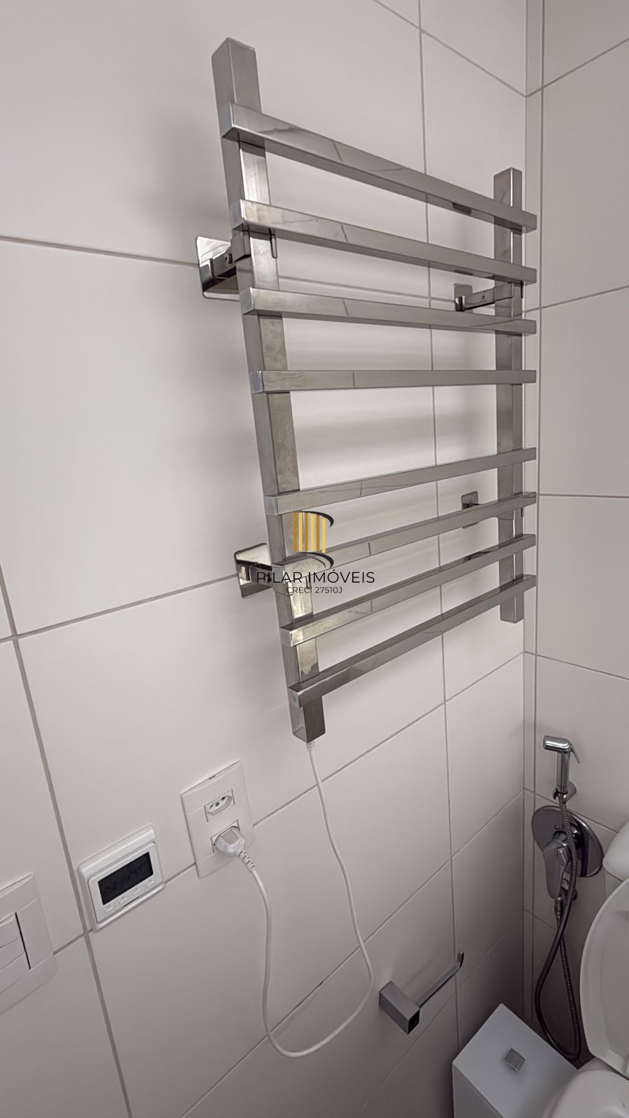 **Apartamento de 3 Quartos com 2 Suítes e 2 Vagas de Garagem na Tristeza, Porto Alegre, RS**