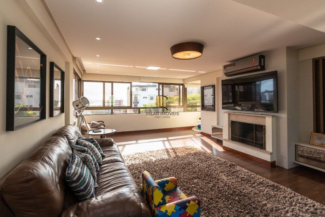 Cobertura para Venda - 444.3m², 3 dormitórios, sendo 1 suites, 4 vagas - Tristeza