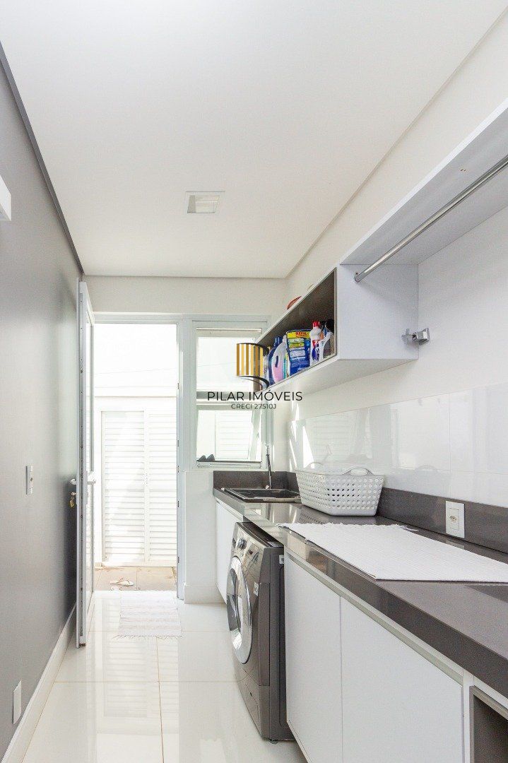 Casa para venda no condomínio Terra Ville com 3 dormitórios, sendo 3 suites e  4 vagas