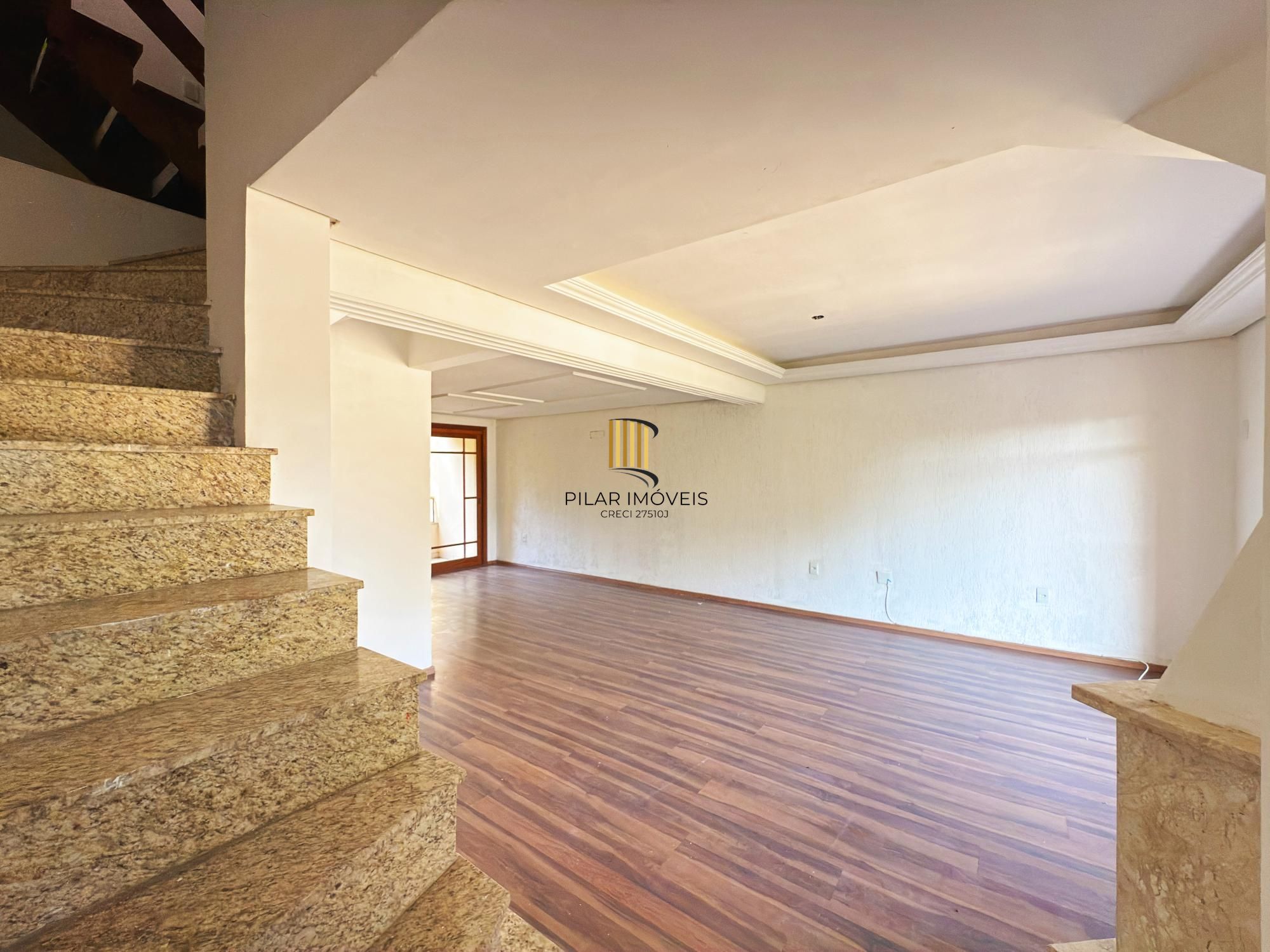 Casa em condomínio 3 dormitórios (2 suites), 3 vagas - Bairro Jardim Isabel